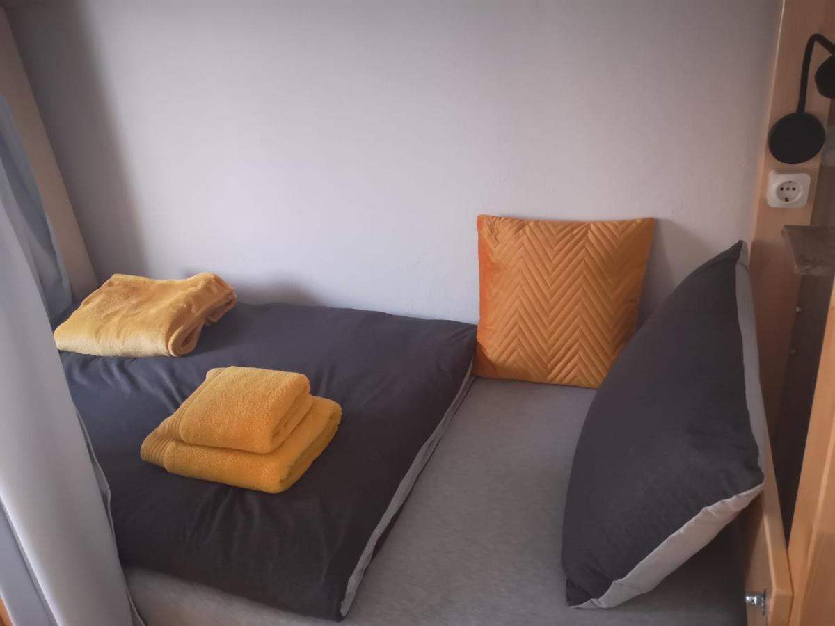 Family Surf Home - Hostel مافرا المظهر الخارجي الصورة