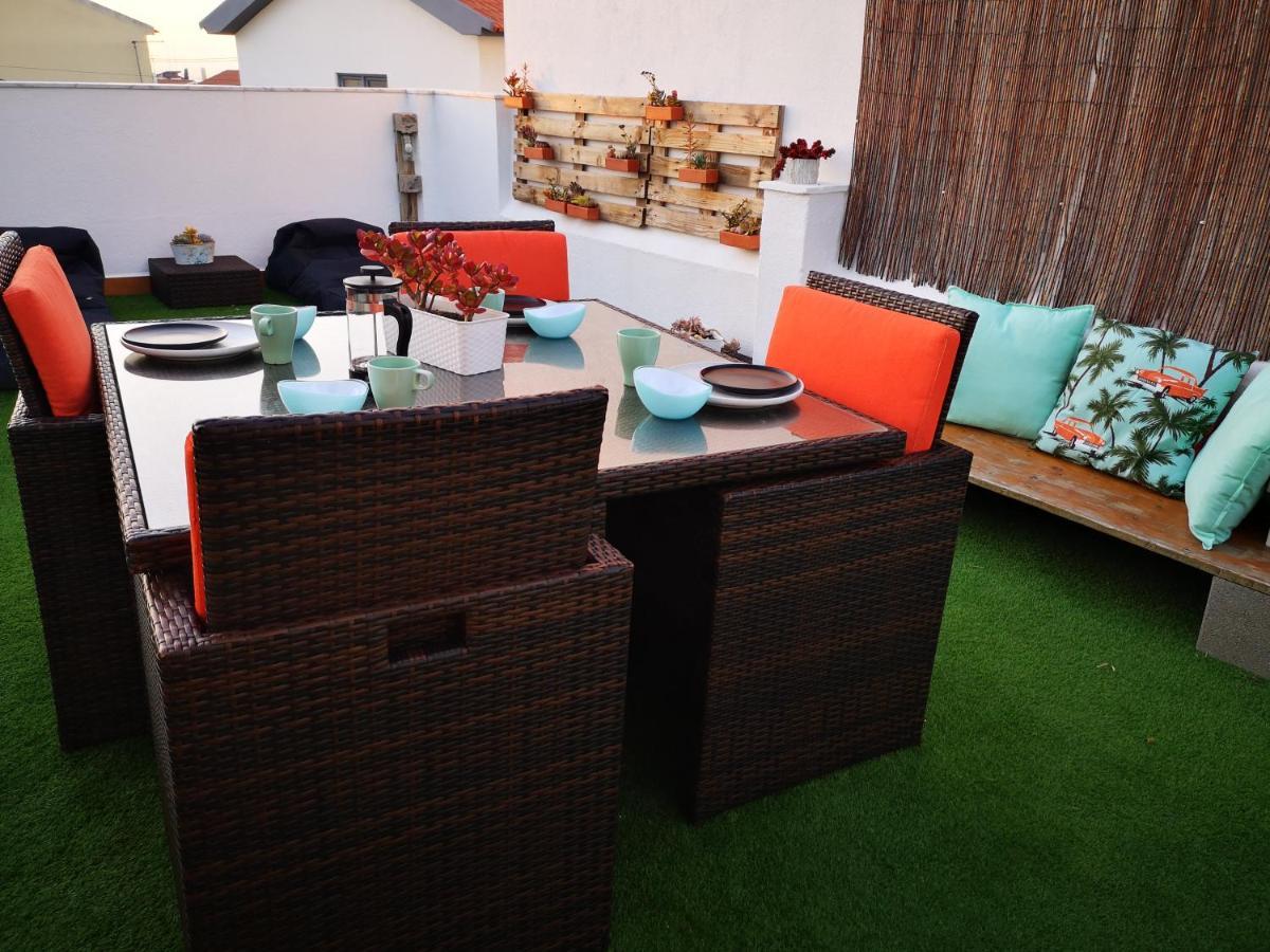 Family Surf Home - Hostel مافرا المظهر الخارجي الصورة