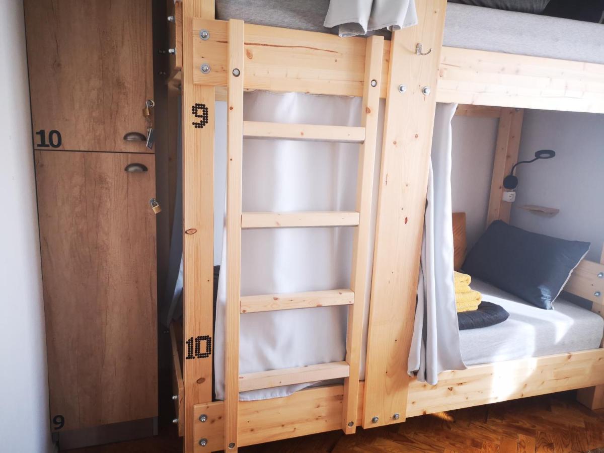 Family Surf Home - Hostel مافرا المظهر الخارجي الصورة
