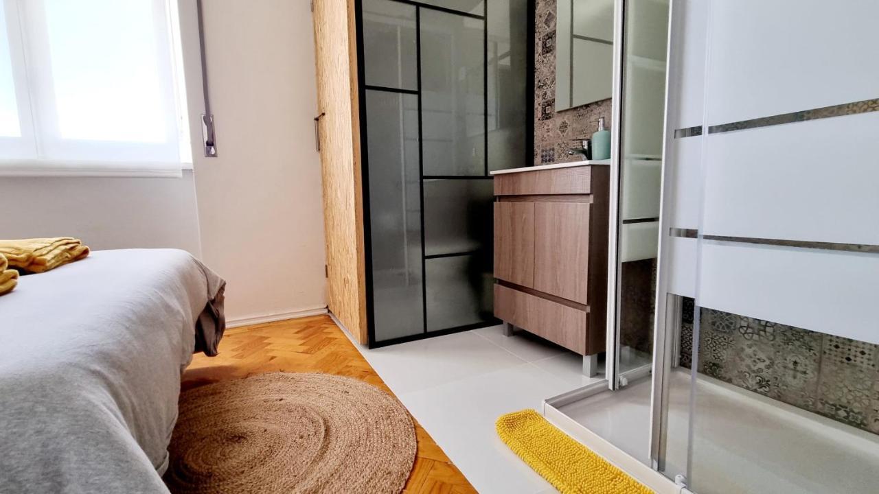 Family Surf Home - Hostel مافرا المظهر الخارجي الصورة